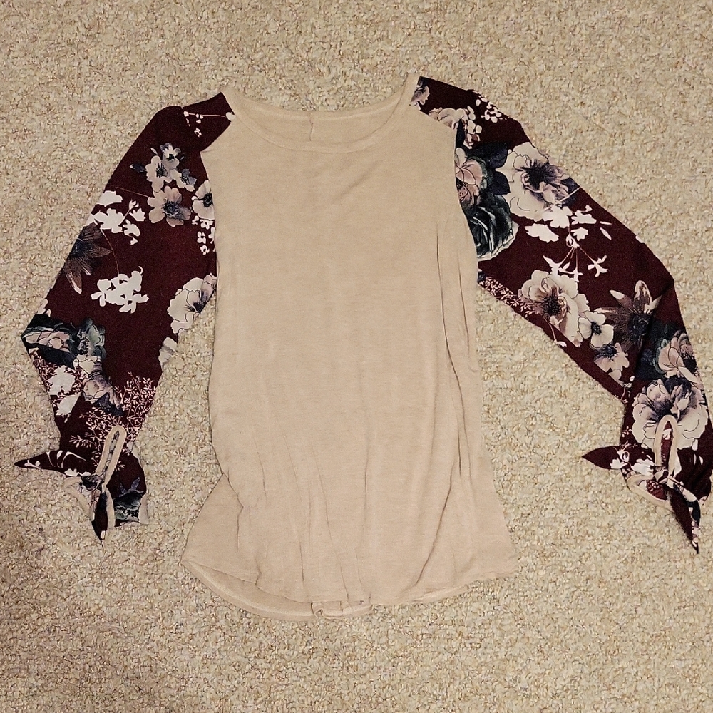 Floral Sleeve Beige Top